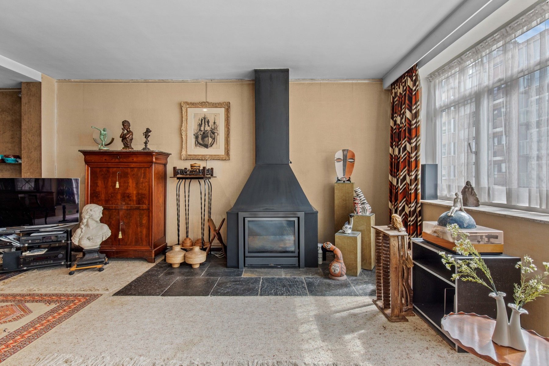 Zeer ruim appartement (217 m²) met meerdere mogelijkheden! foto 2