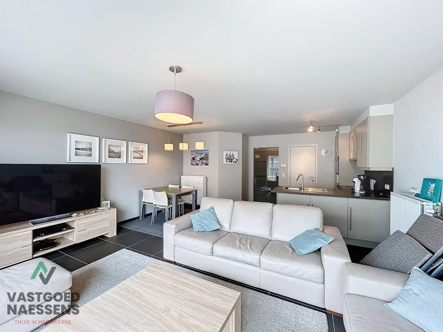 INSTAPKLAAR 2 SLPK APP - ZIJDELINGS ZICHT OP ZEE foto 4