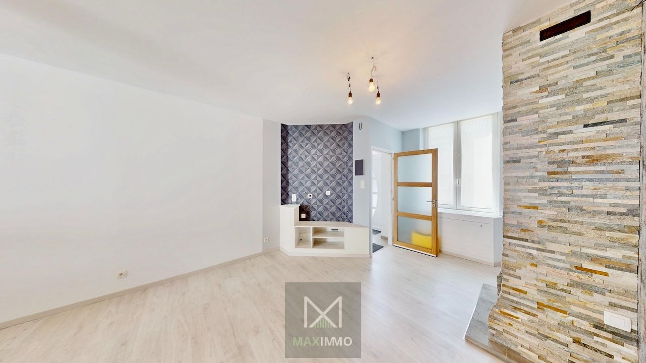 Gerenoveerde woning met 3 slaapkamers en stadstuin foto 3