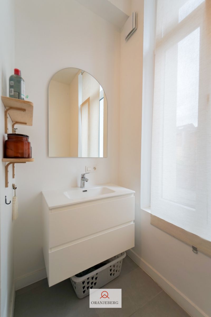Charmante gerenoveerde woning in hartje Gent foto 27