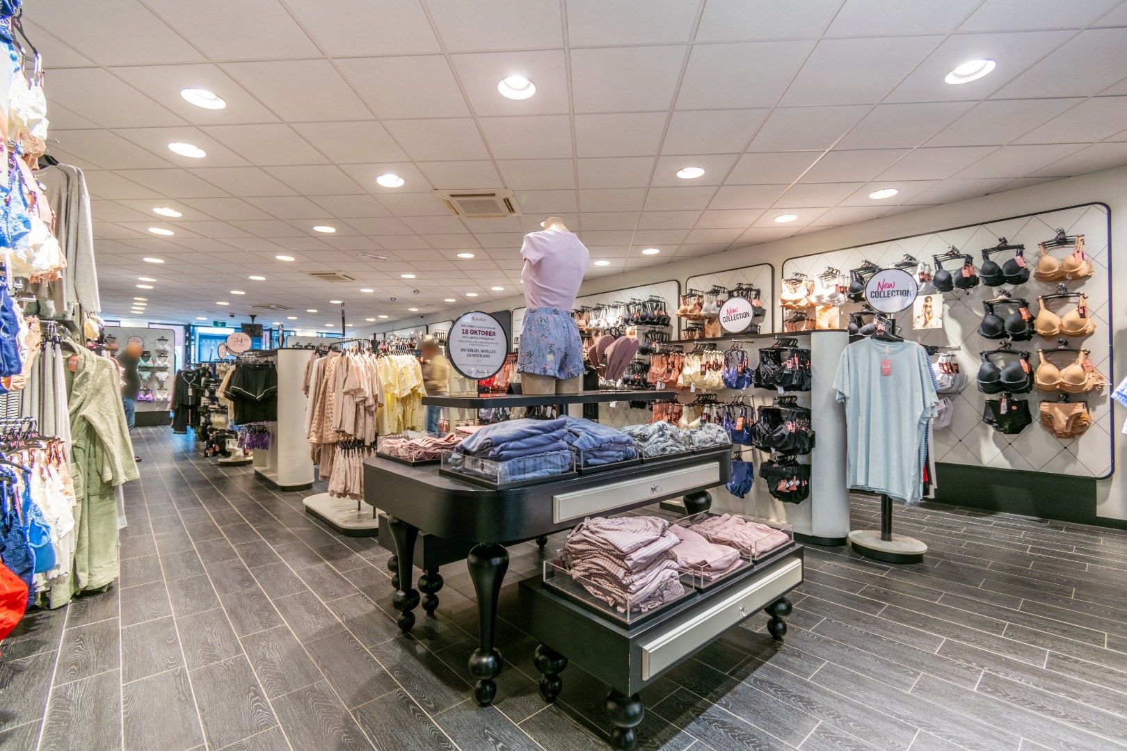 Een zeer ruim (215m²) handelsgelijkvloers foto 3