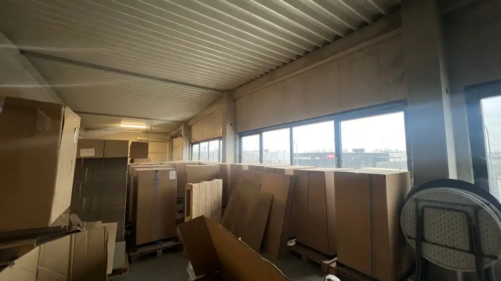 Magazijn te huur in de Heikensstraat in Zele foto 6