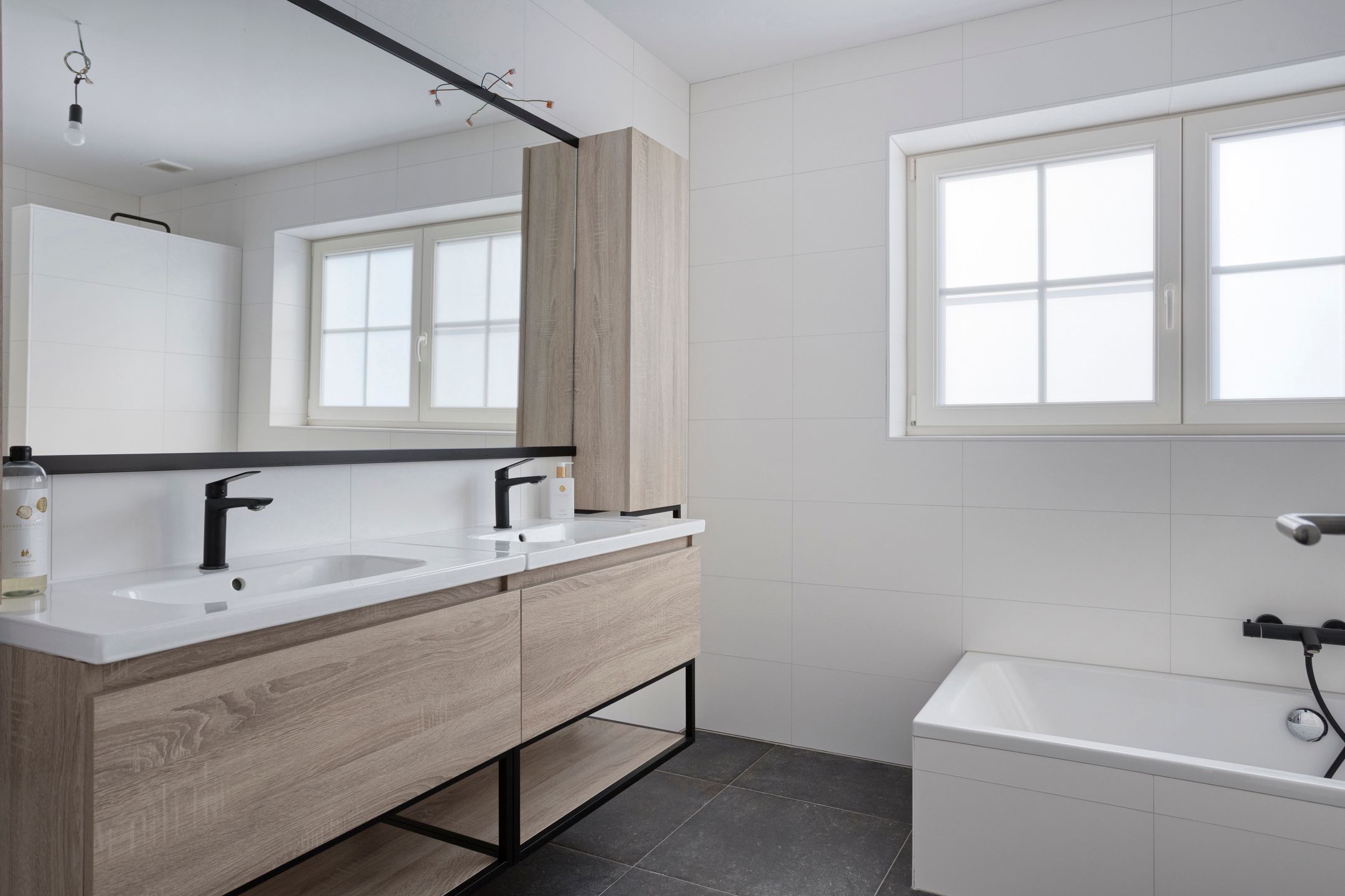 BEN woning met 4 slaapkamers, tuin & garage op toplocatie foto 19
