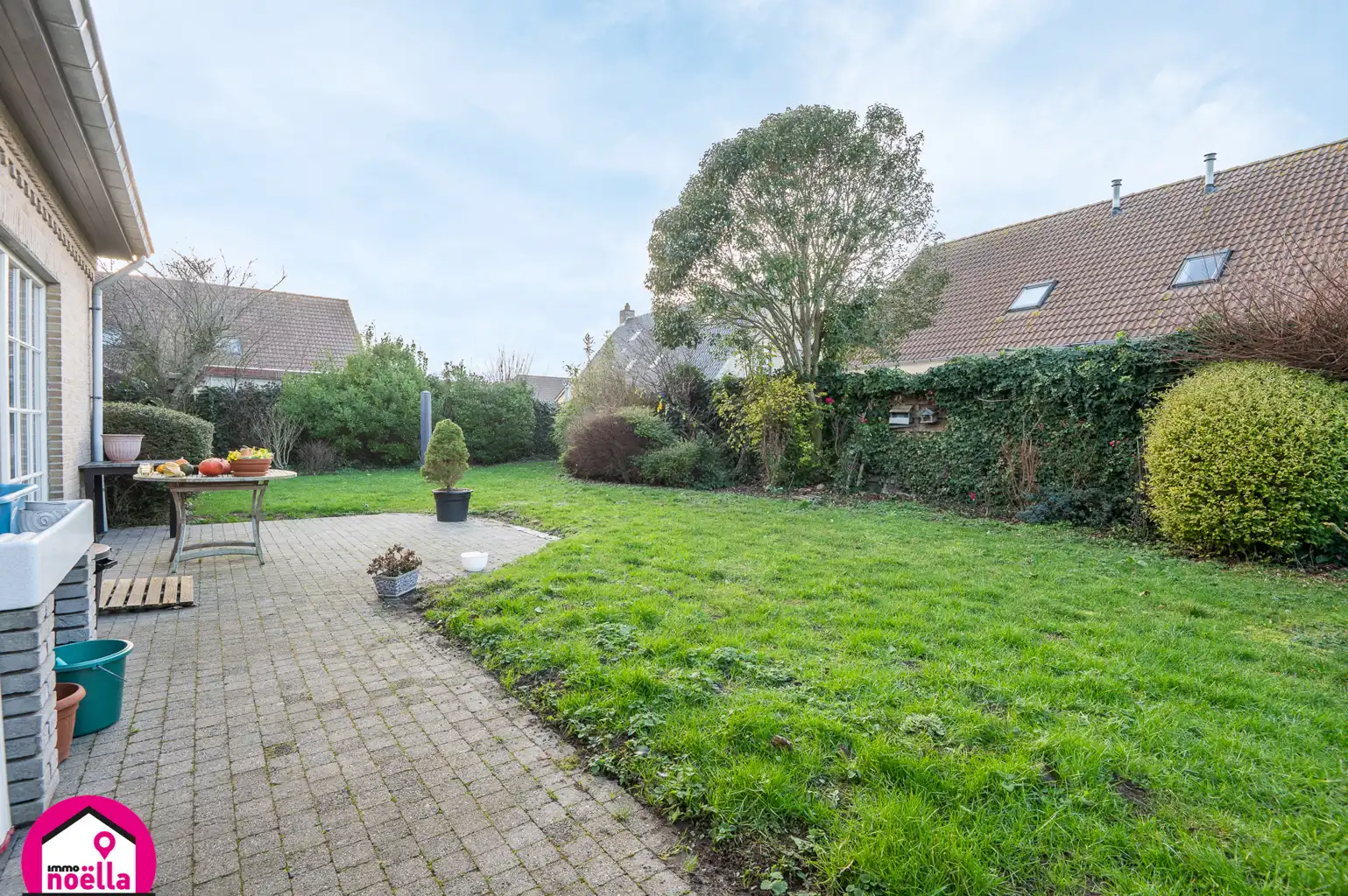 Instapklare woning met 4 slaapkamers, tuin en zonnepanelen foto 14