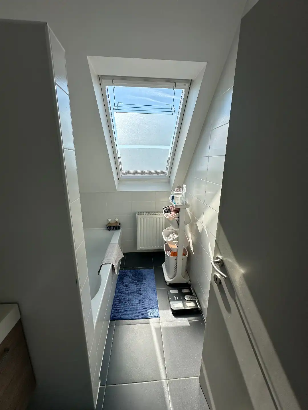 Instapklaar 2-slp appartement met terras én garage, Torhout Wijnendale foto 13