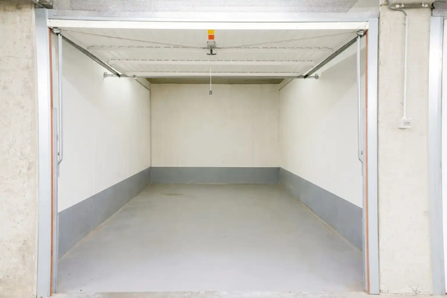 Instapklaar 2-slaapkamerappartement (89m² + 8m² terras) nabij de haven van Nieuwpoort. foto 9
