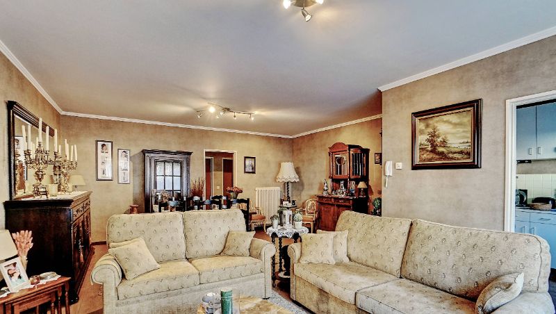 Appartement van 95m² met 2 slaapkamers en balkon foto 4