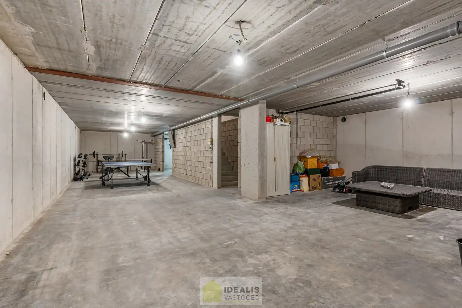 EEN BIJZONDER RIANTE WONING VAN MAAR LIEFST 302M² WOONOPPERVLAKTE OP EEN KNAP PERCEEL VAN 5A 90CA. foto 34