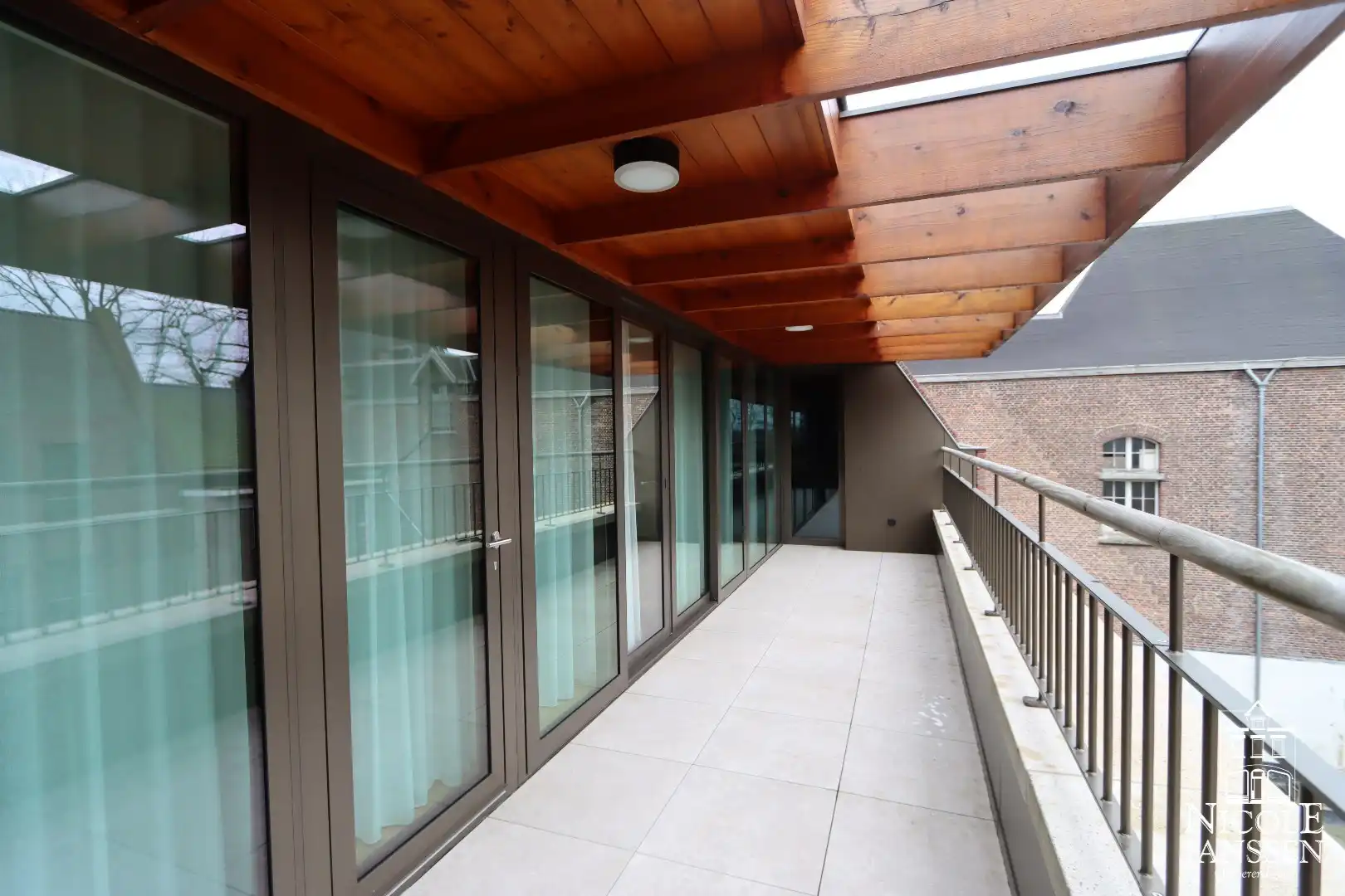 Luxe nieuwbouwappartement op de 3de verdieping met mooi terras  foto 17