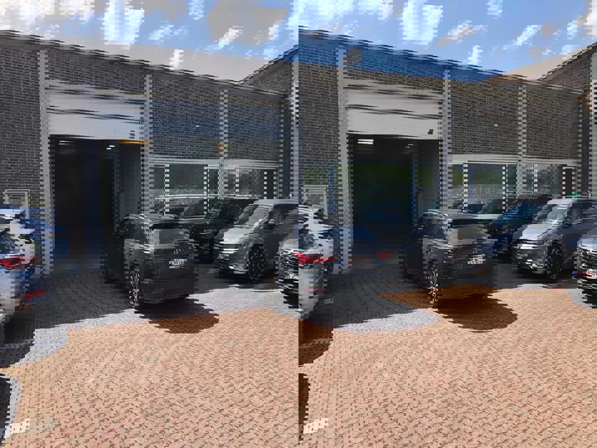 TE HUUR: magazijn  foto 12