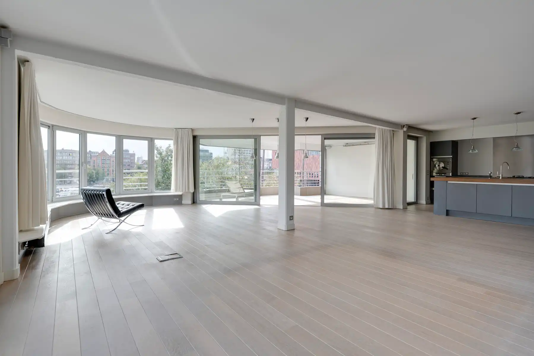 Exclusief wonen aan de Jachthaven met zicht op het MAS foto 3