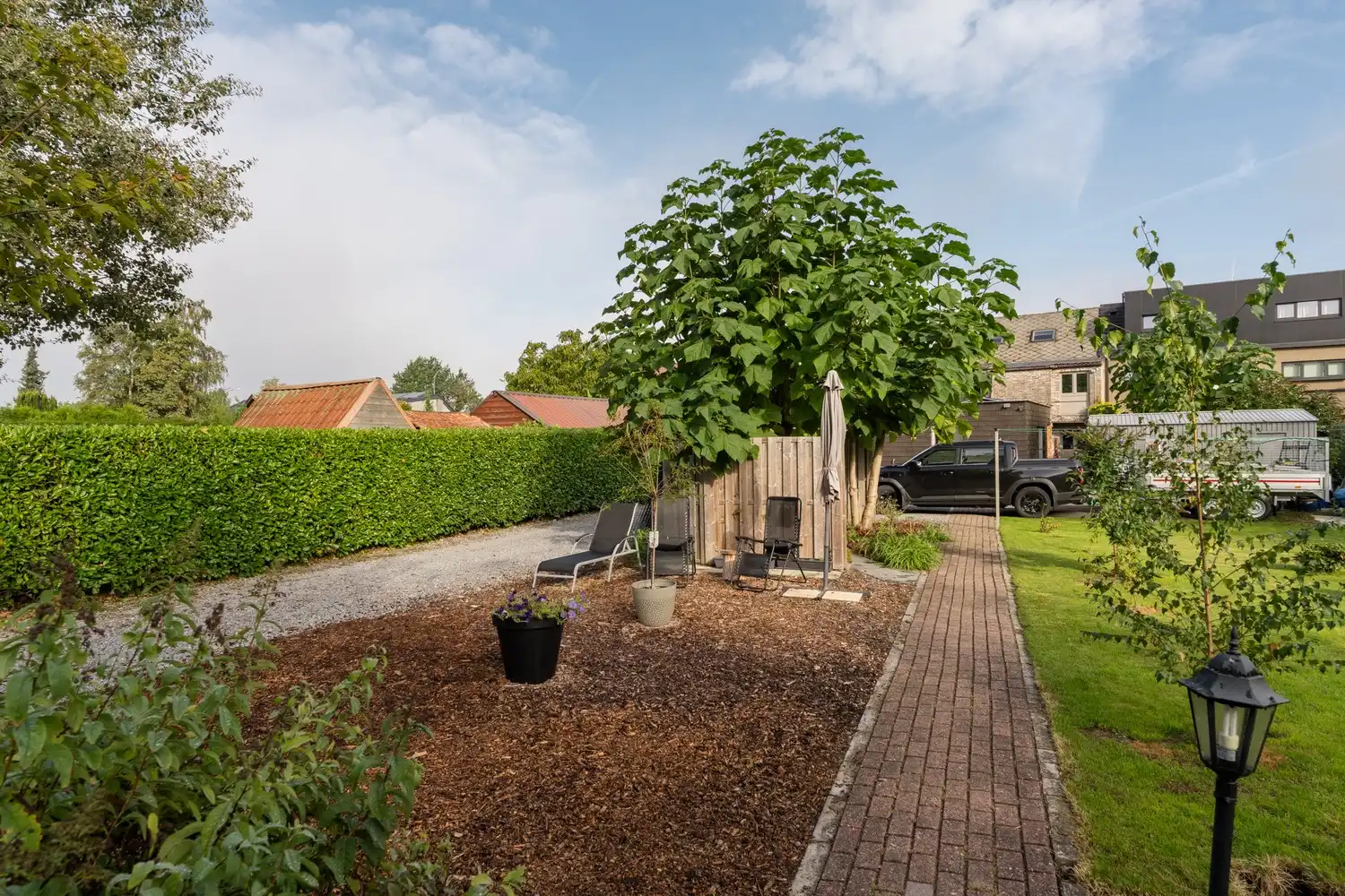 Veelzijdige woning met zorgmogelijkheden, werkruimte en tal van bijgebouwen foto 44