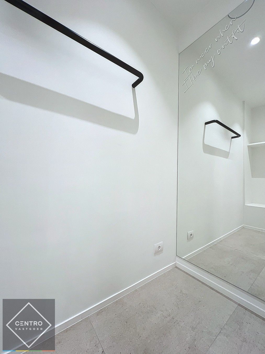 STIJLVOL ingericht handelspand 125m² (+ terras) TE HUUR  aan de Ooststraat te ROESELARE ! foto 14
