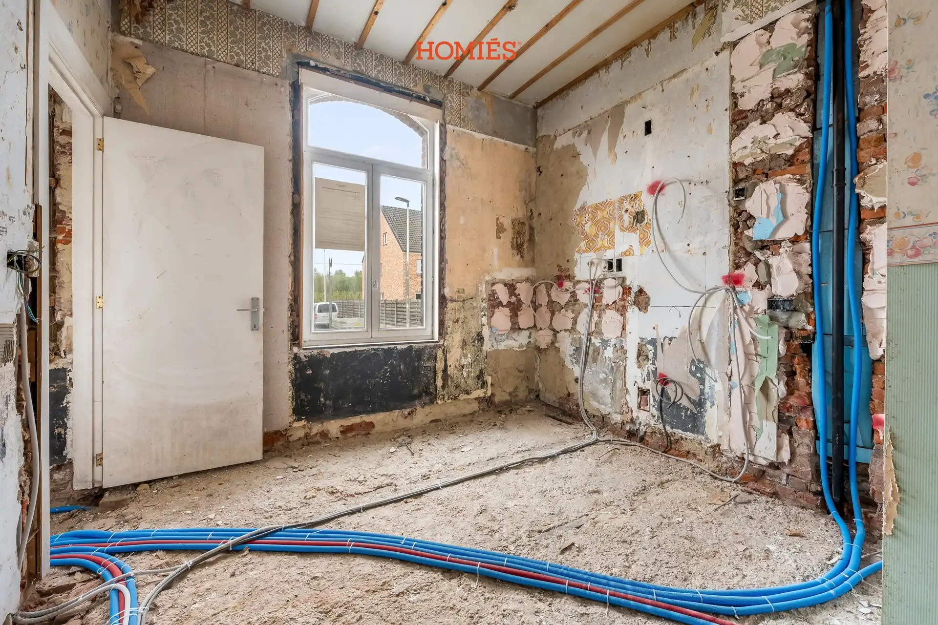 Karaktervol renovatieproject met potentieel foto 10