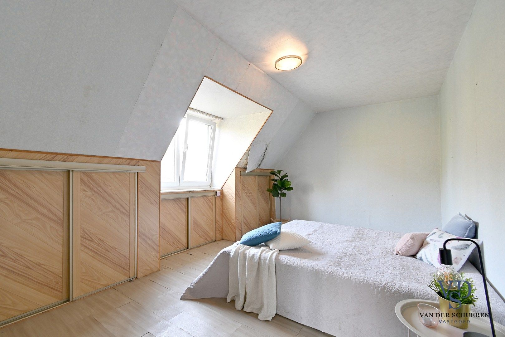 Te renoveren halfopen bebouwing in Deurle foto 11