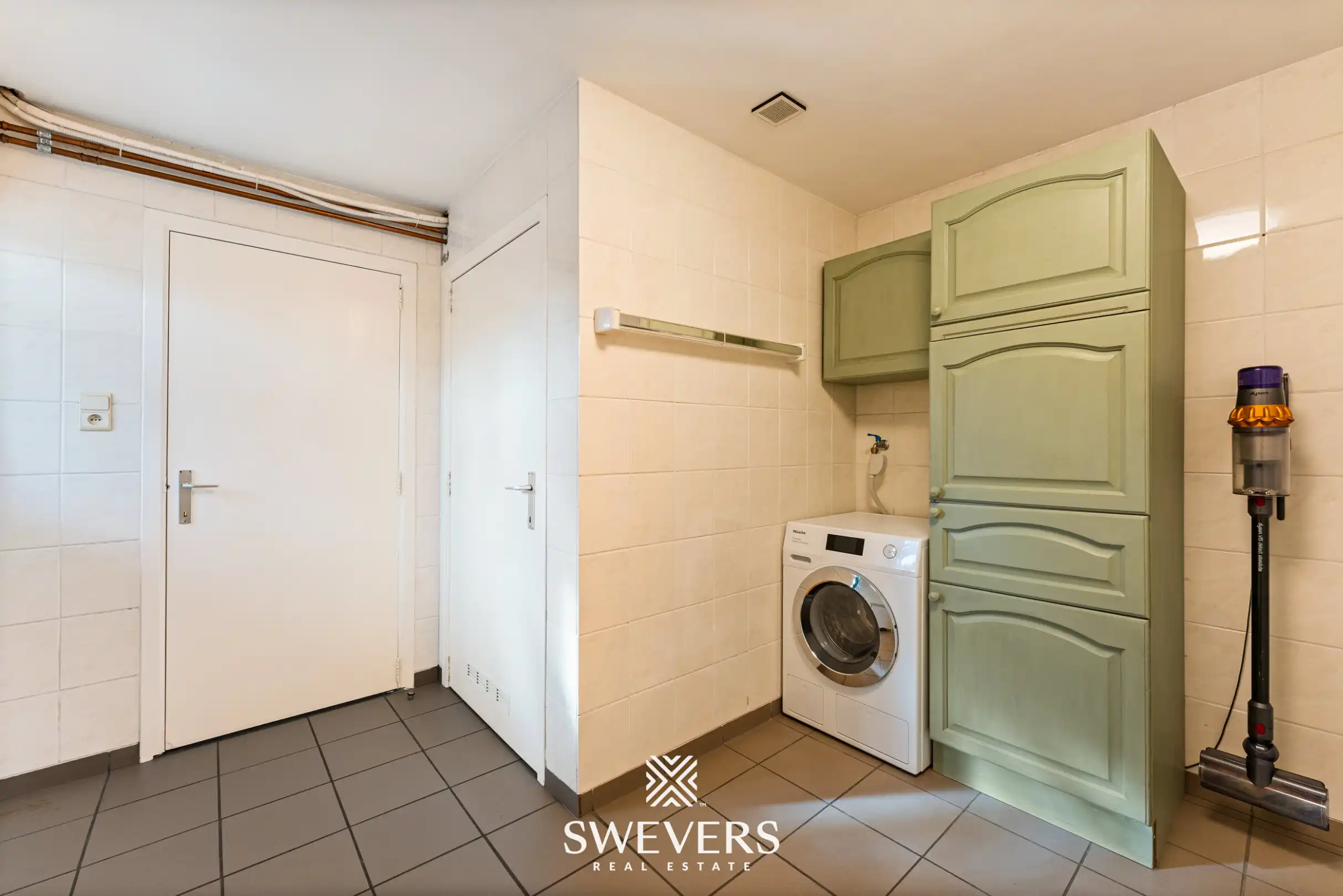 Karaktervolle, ruime en energiezuinige woning (EPC: B) met prachtige tuin op toplocatie in Diepenbeek foto 33