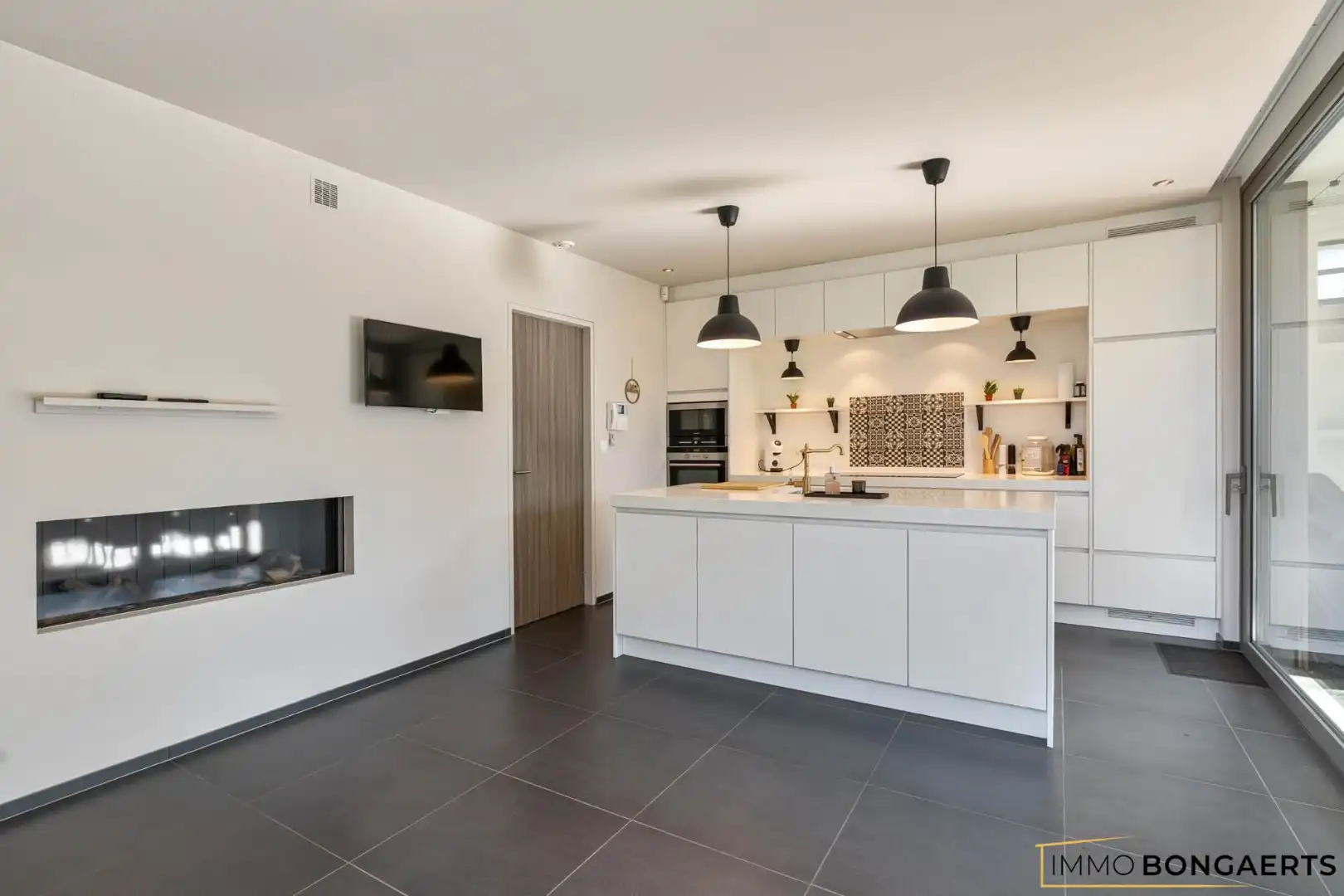 Gerenoveerde woning op een ruim perceel in Opglabbeek foto 11