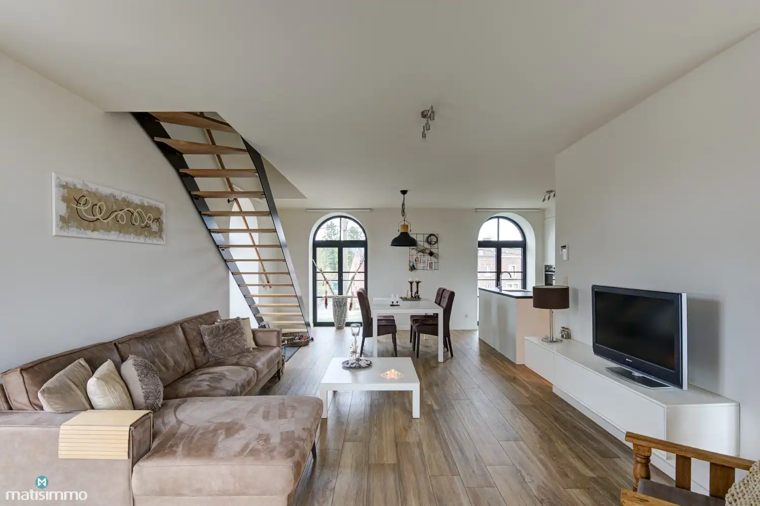 RIANT, INSTAPKLAAR DUPLEXAPPARTEMENT MET 2 SLAAPKAMERS EN 2 AUTOSTAANPLAATSEN IN MOELINGEN foto 7