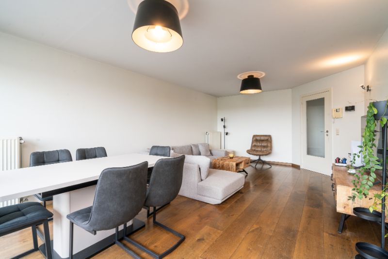 --- NIEUW --- Lichtrijk dakappartement (1 slpk) met ruim terras met zicht op de Coupure foto 8
