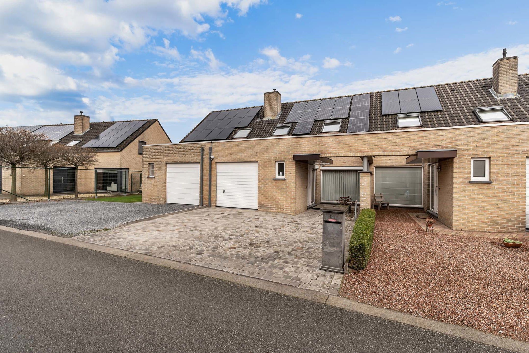 Instapklare en energiezuinige gezinswoning met tuin  foto {{pictureIndex}}