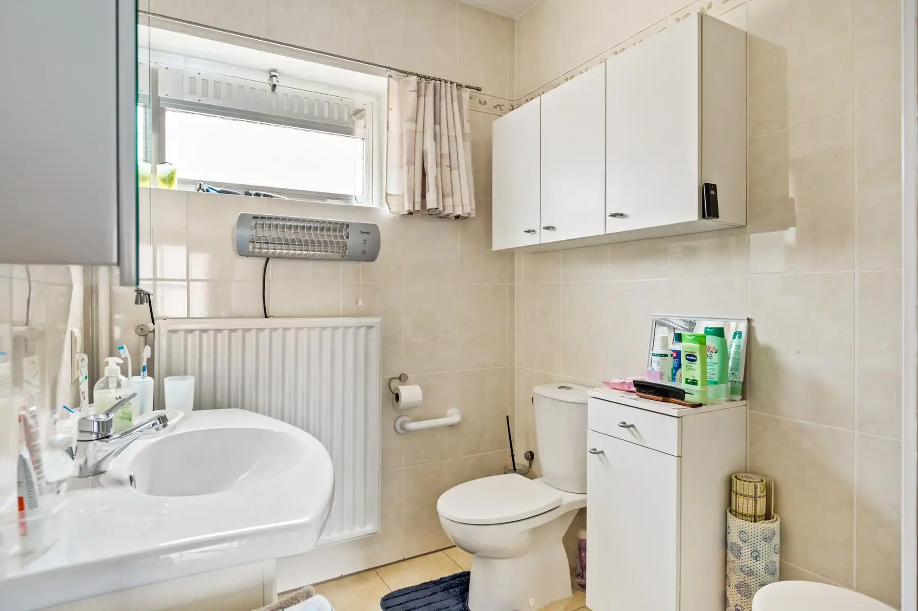Goed gelegen woning met 3 slaapkamers, zonnige tuin en inpandige garage foto 4