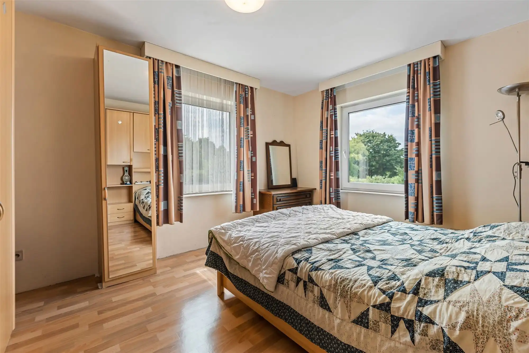 OP TE FRISSEN WONING MET 3 SLAAPKAMERS TE PAAL foto 14