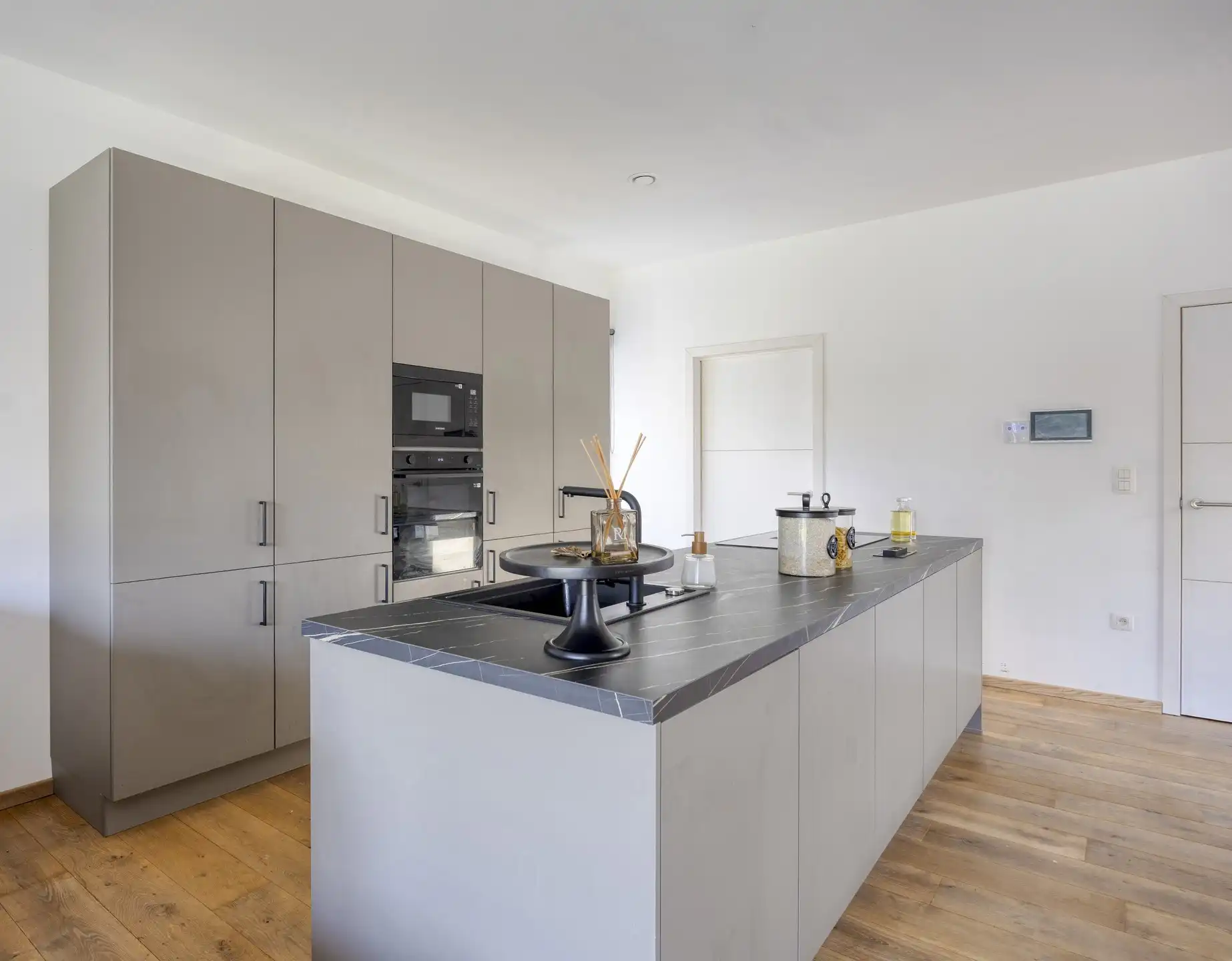 HUURKOOP: Nieuwbouwwoning met 4 slaapkamers, garage en tuin foto 11