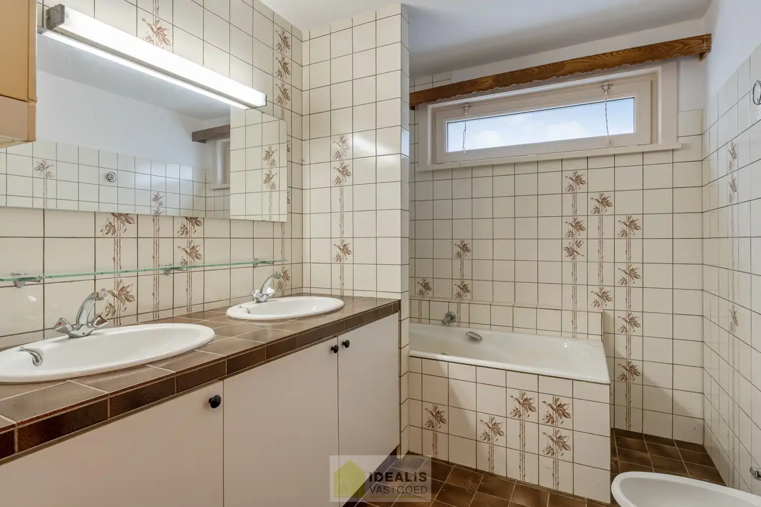 IDEALIS VASTGOED - EENGEZINSWONING MET 4 SLAAPKAMERS OP EEN AANGENAAM PERCEEL VAN 8A 71CA! foto 19