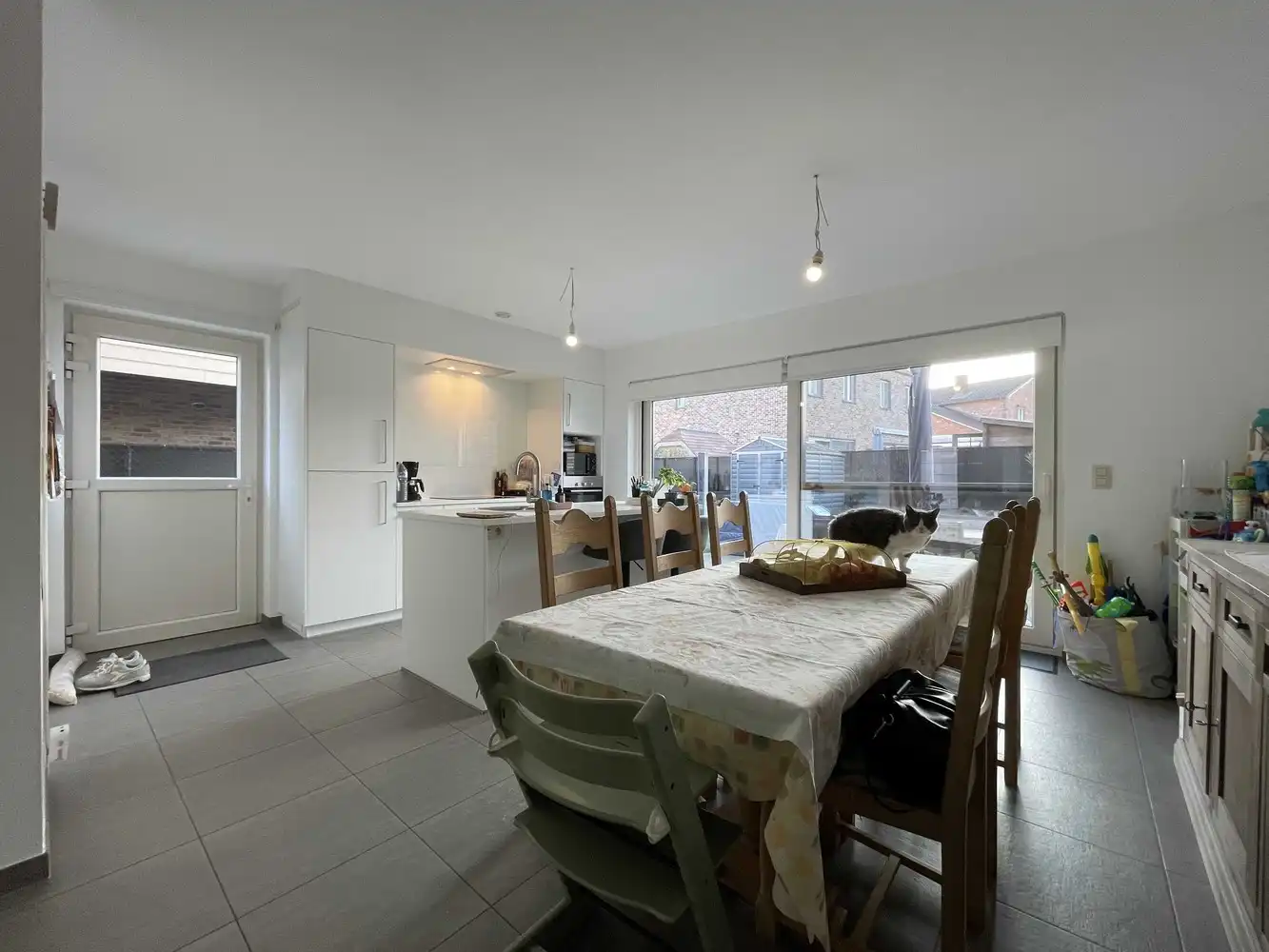 Instapklare gezinswoning met 4 slaapkamers en energielabel A foto 3