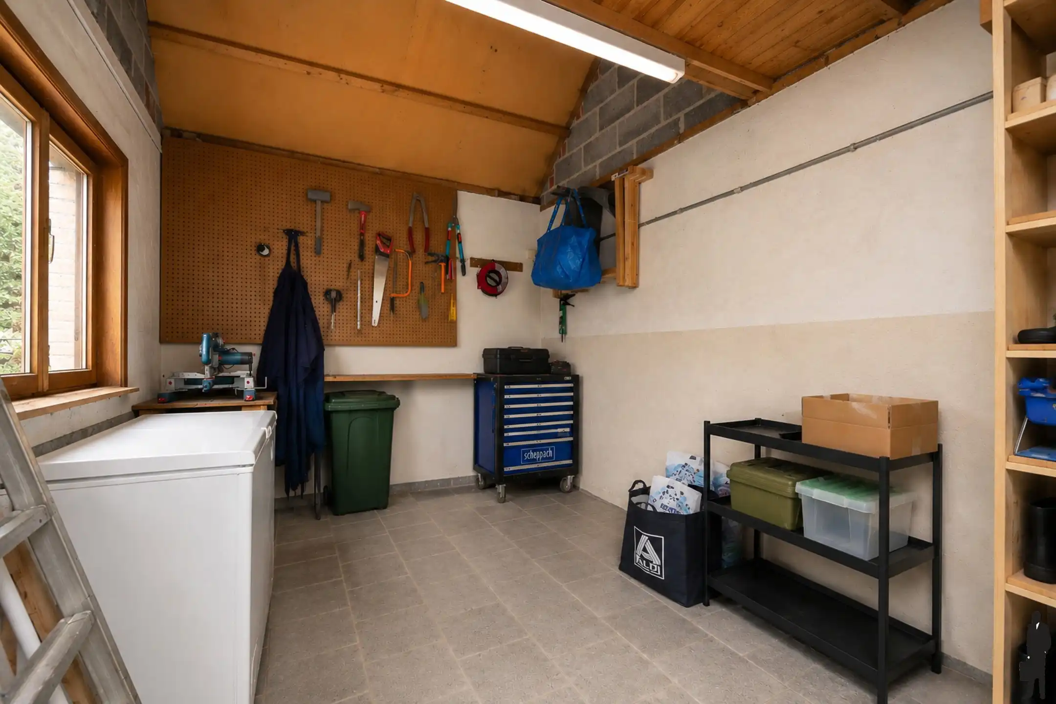 Instapklare woning met zonnige tuin en garage  foto 16