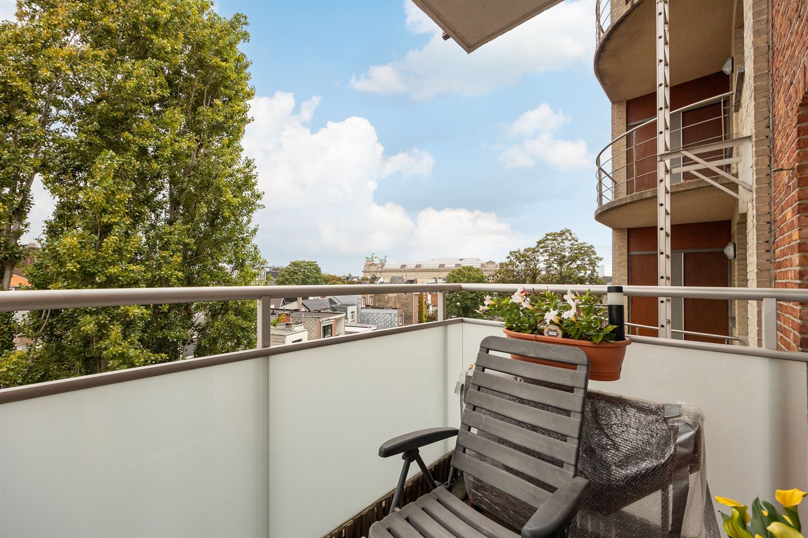 Appartement met zicht over de Leien en het KMSKA foto 24