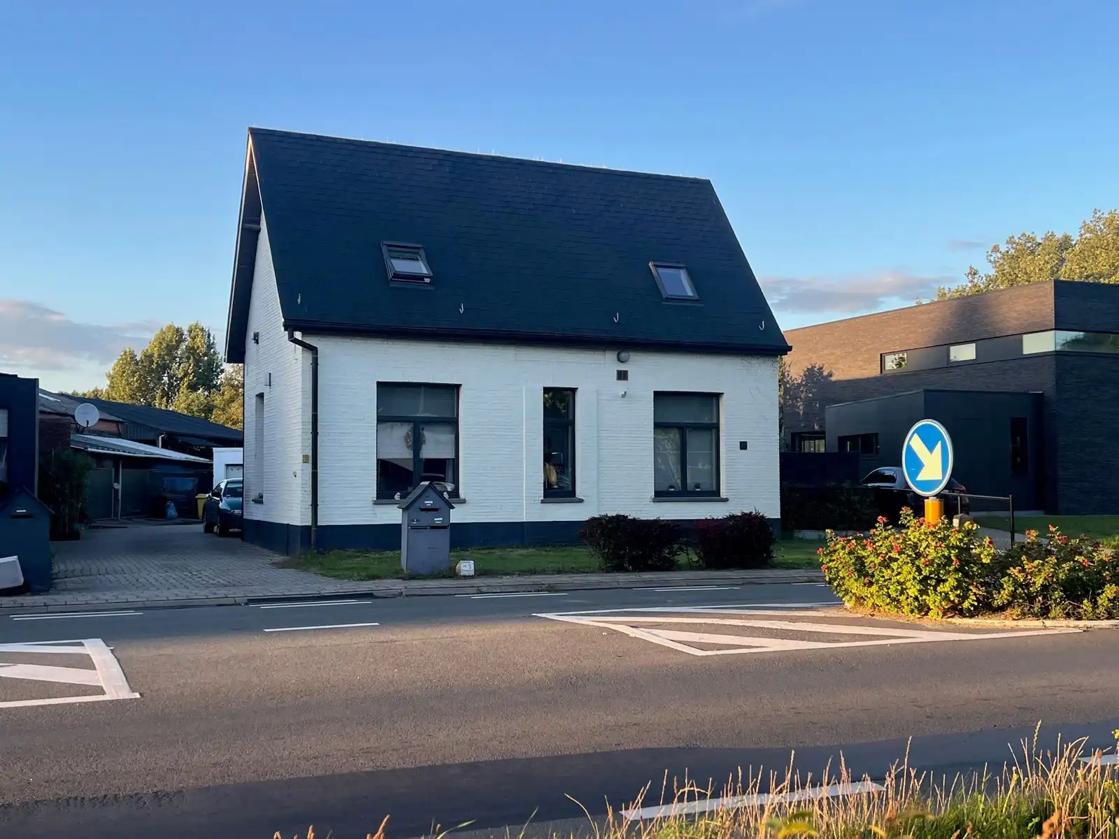 Vrijstaande woning op een mooi perceel van 944 m². foto 4