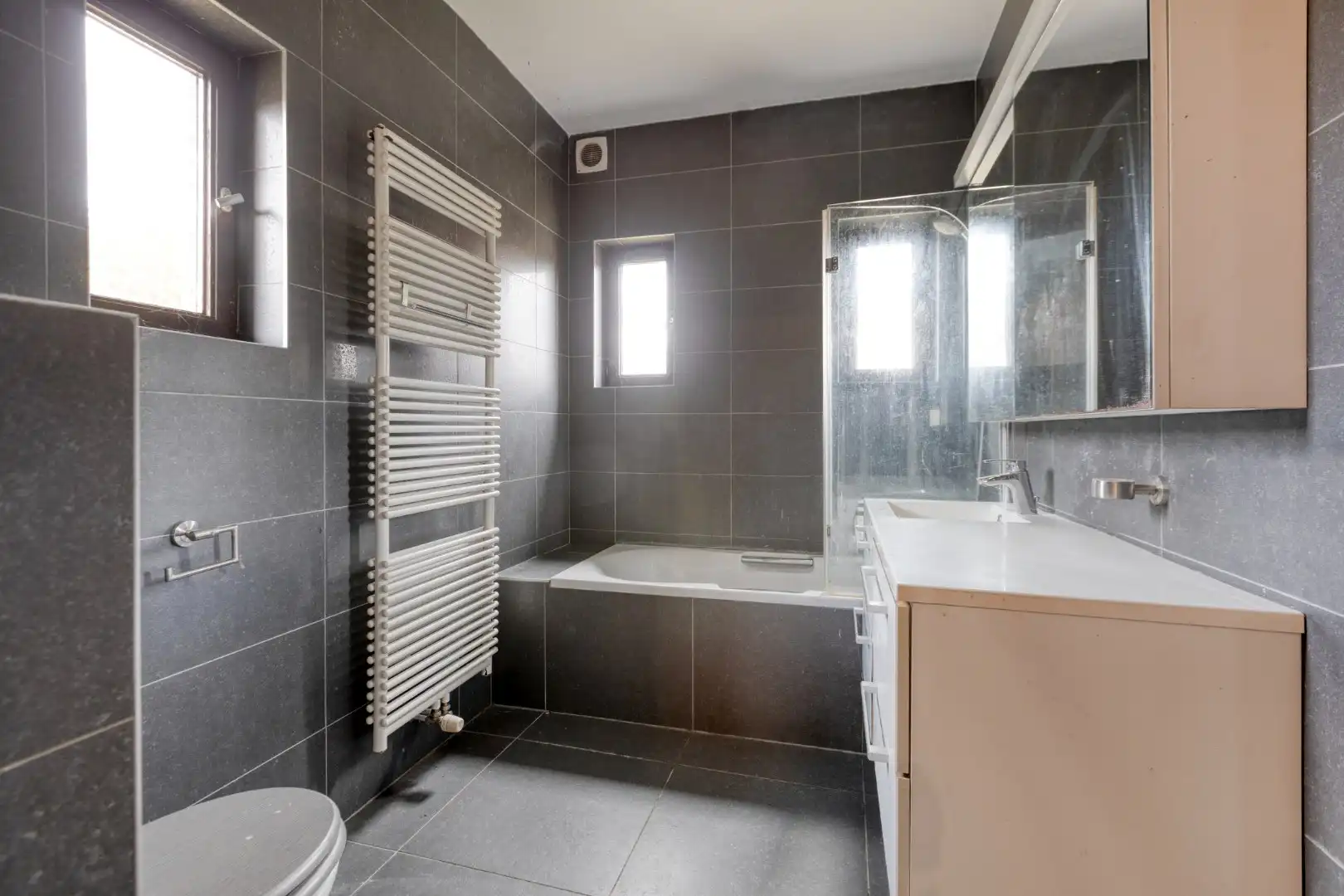 Te renoveren woning met 3 slpks op een zonnig perceel van 1.195 m² !  foto 22