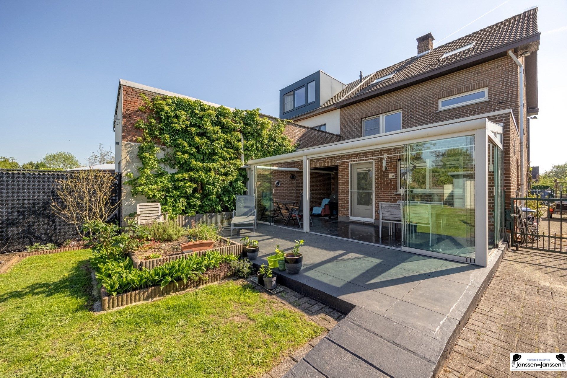 Ruime, lichtrijke en energiezuinige woning te koop EPC B (118) foto 27