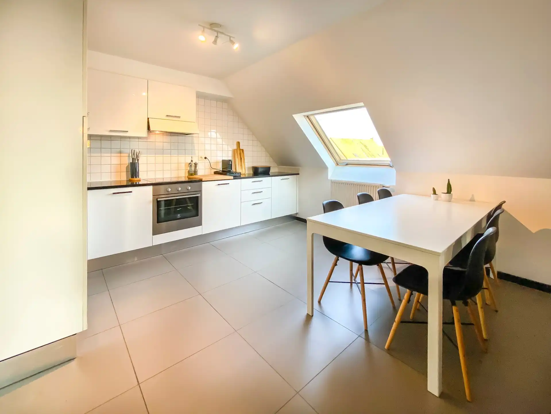 Kleinschalige residentie met 5 appartementen in Harelbeke foto 11