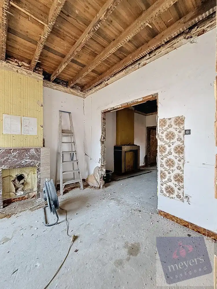Te renoveren woning met goedgekeurde plannen – Hasselt foto 4