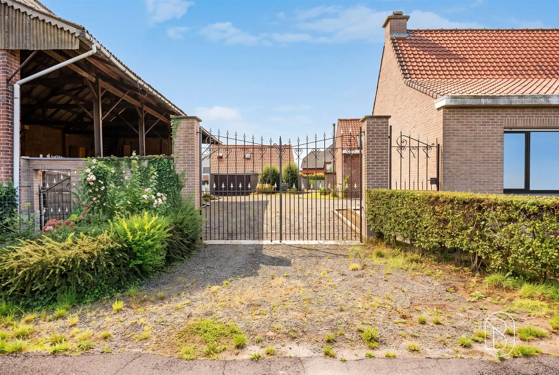 Op te frissen vierkantshoeve op 2.810 m² te Ronse foto 5