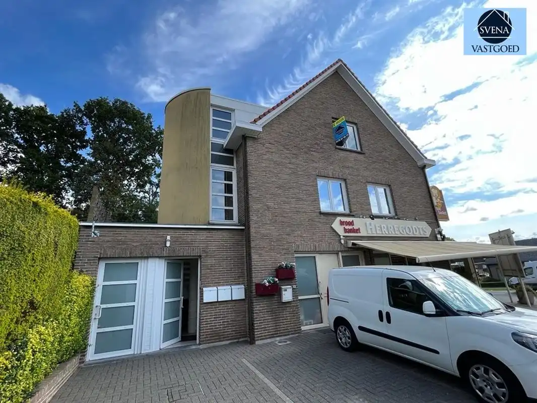 DUPLEX APPARTEMENT MET 1 SLAAPKAMER foto {{pictureIndex}}
