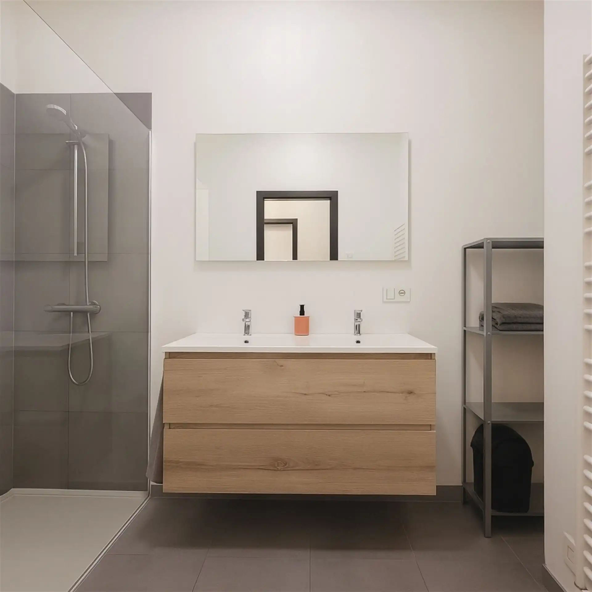 Gelijkvloers appartement met tuin! foto 9