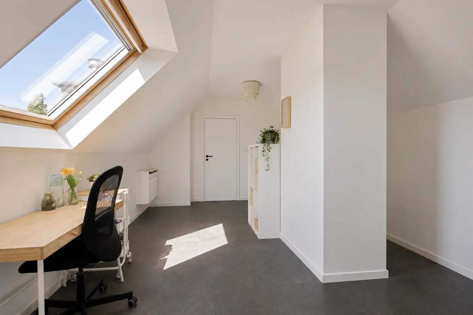 Ruim penthouse met 5 slaapkamers, 2 zuid terrassen en garage foto 24