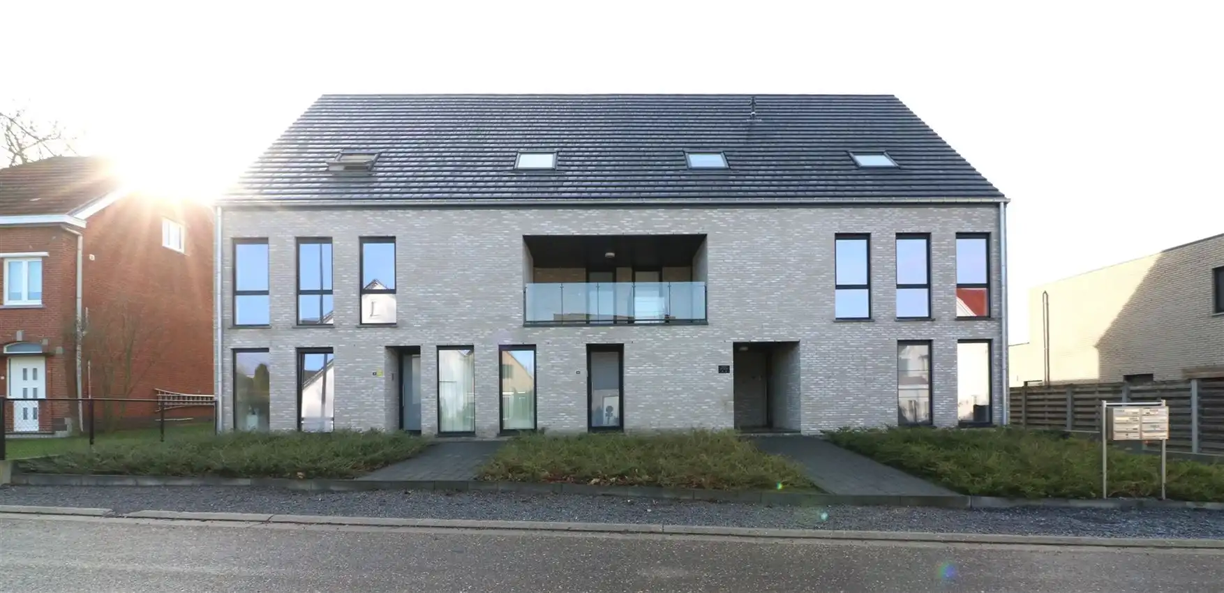 Gelijkvloers appartement met zuidgericht terras en tuintje, autostaanplaats foto 27