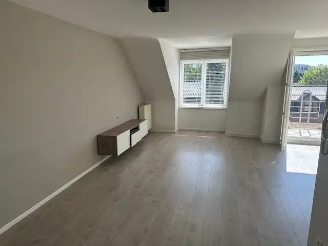 Duplex-appartement met 2 slaapkamers en 1 autostandplaats in Lanaken centrum  !  foto 8