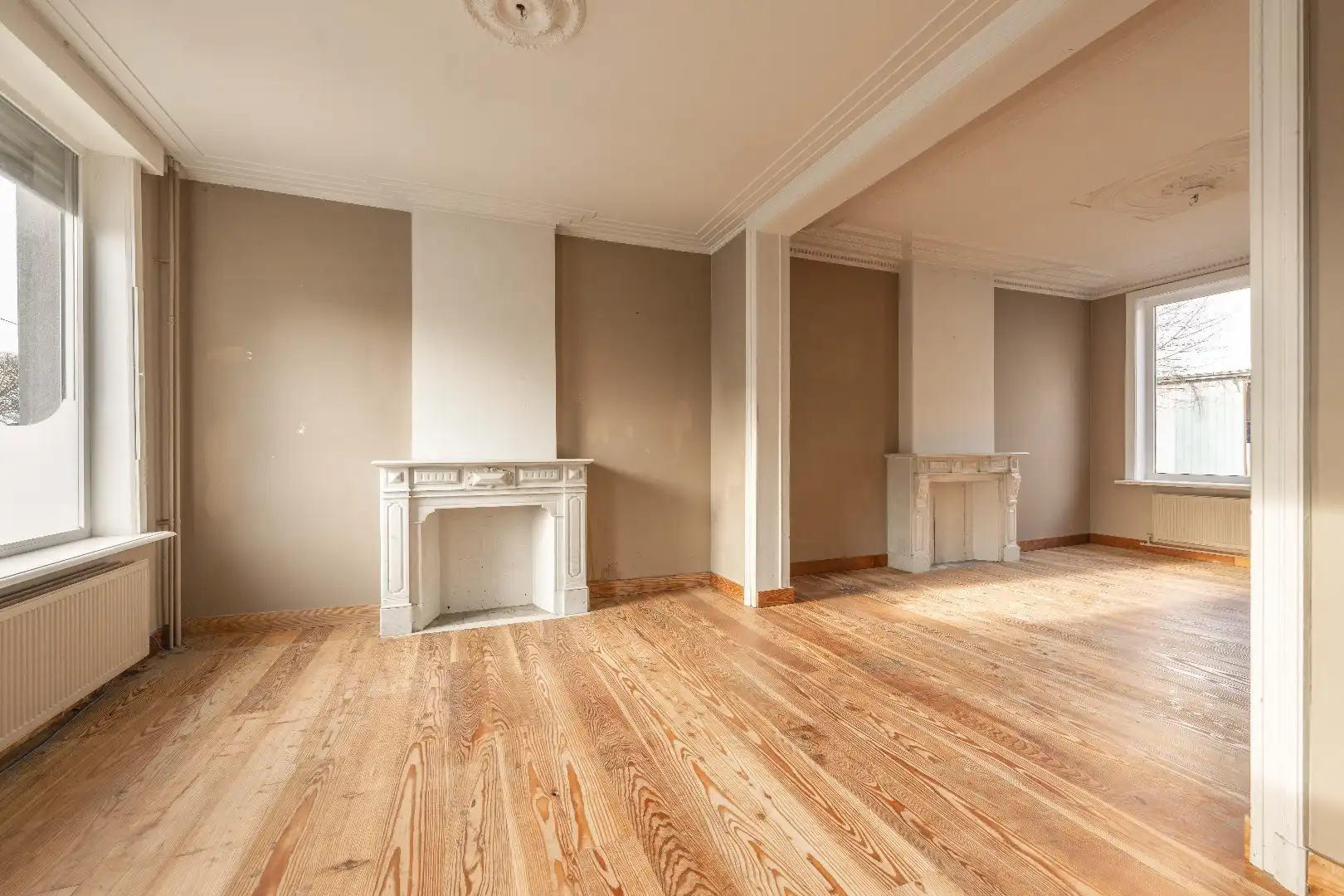 STATIGE HERENWONING MET LOODS 350 m² foto 2