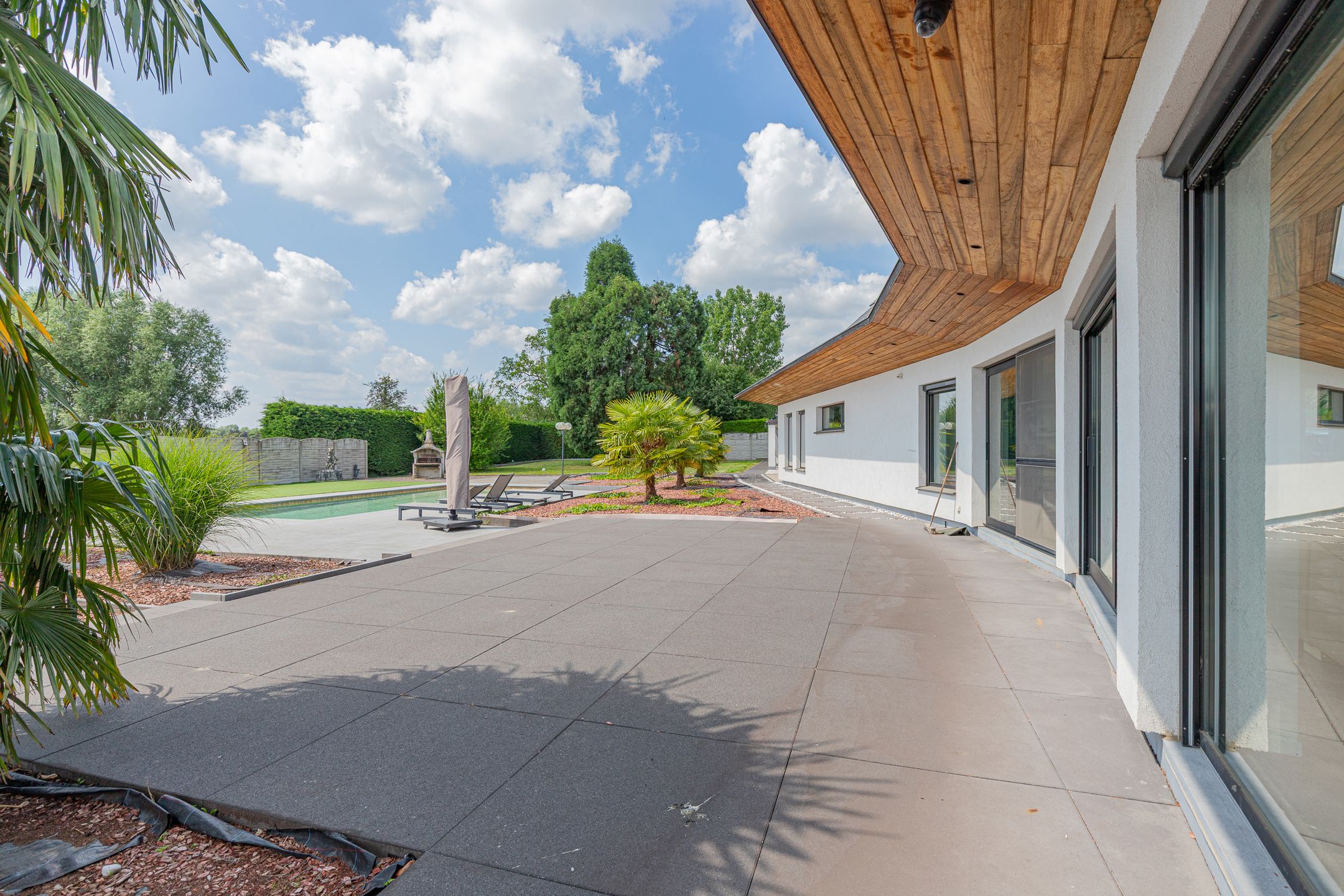 KERKSKEN - Exclusieve villa met vele mogelijkheden! foto 36