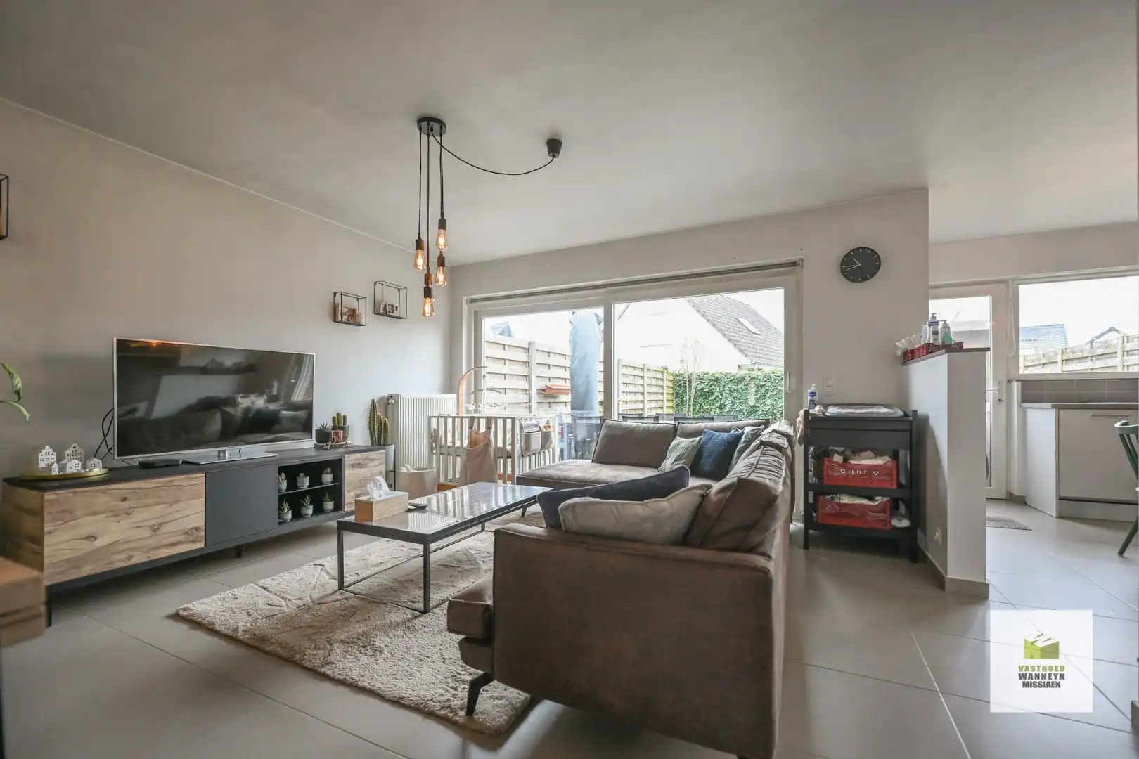 Energiezuinige en instapklare woning op rustige ligging in doodlopende straat te centrum Roeselare foto 9