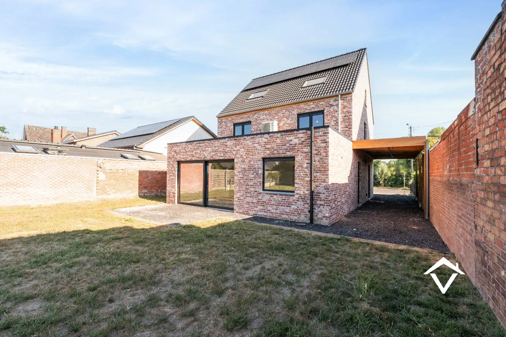 Ruime, energiezuinige gezinswoning met 6 slaapkamers, carport en zuidgerichte tuin foto 29