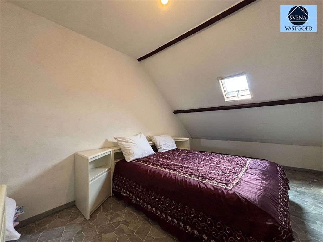 WONING MET 5 SLAAPKAMERS EN STADSTUINTJE. foto 10