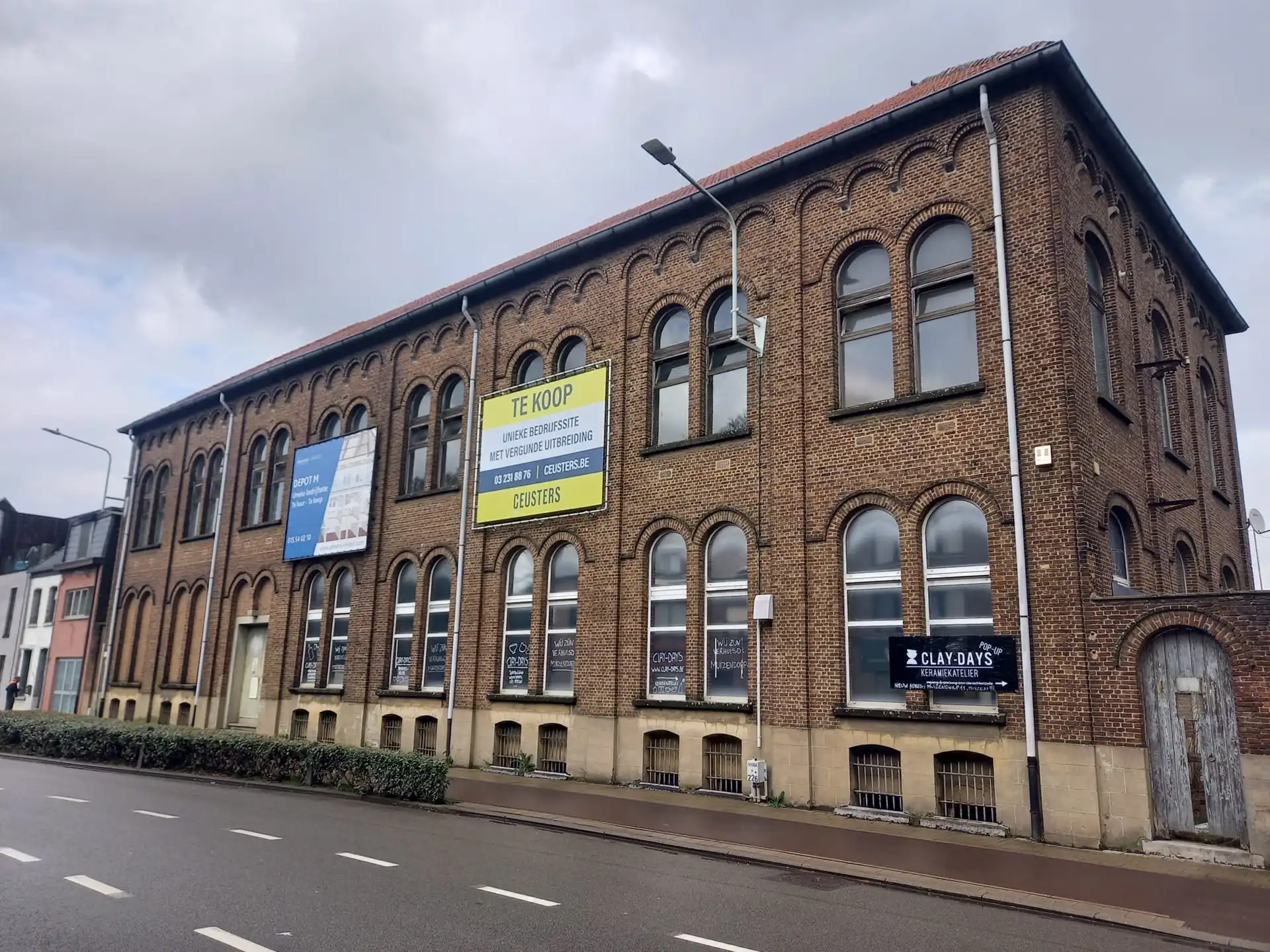 Kantoor te koop 2812 MUIZEN