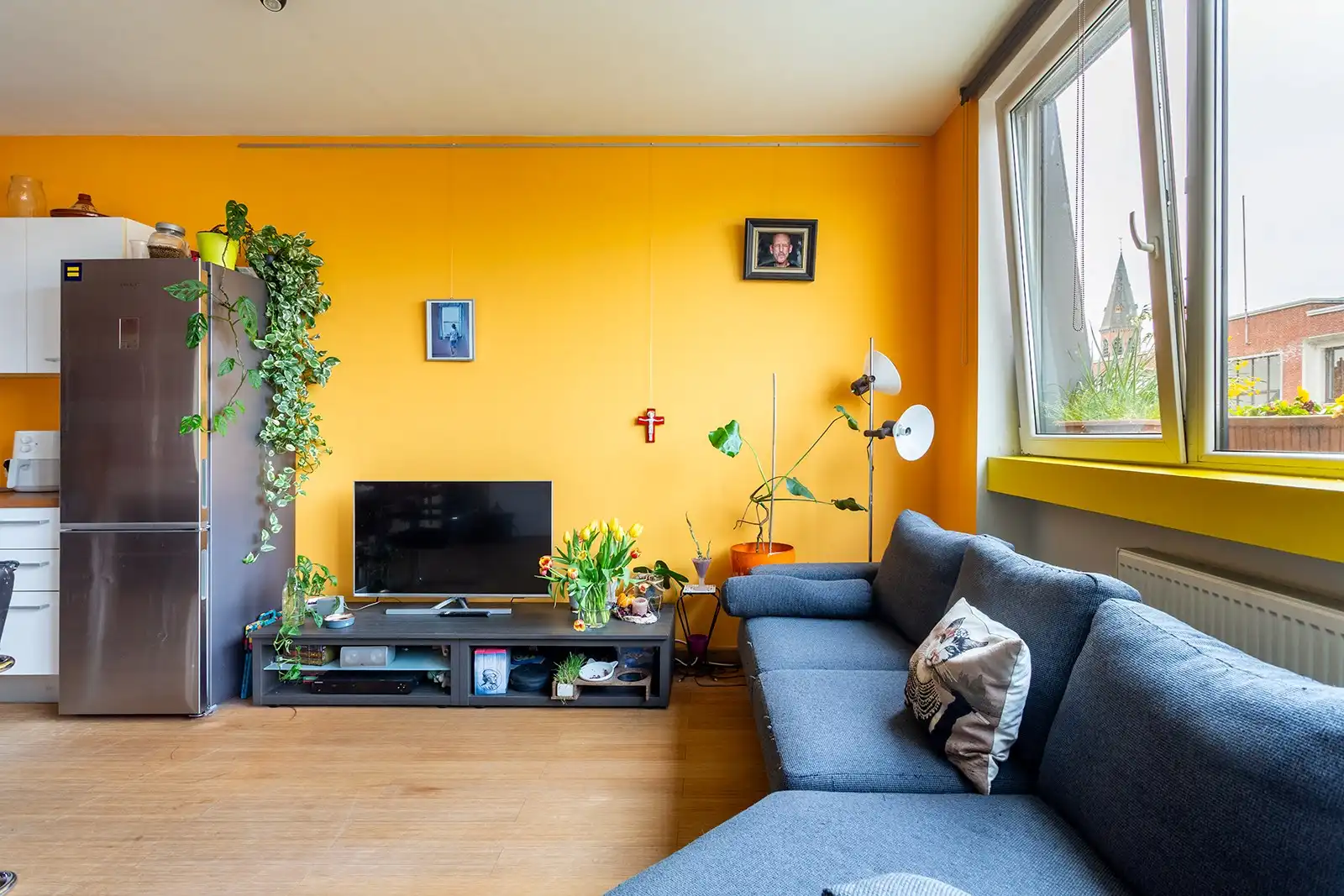 Lichtrijk appartement met terras vlak bij centrum foto 4