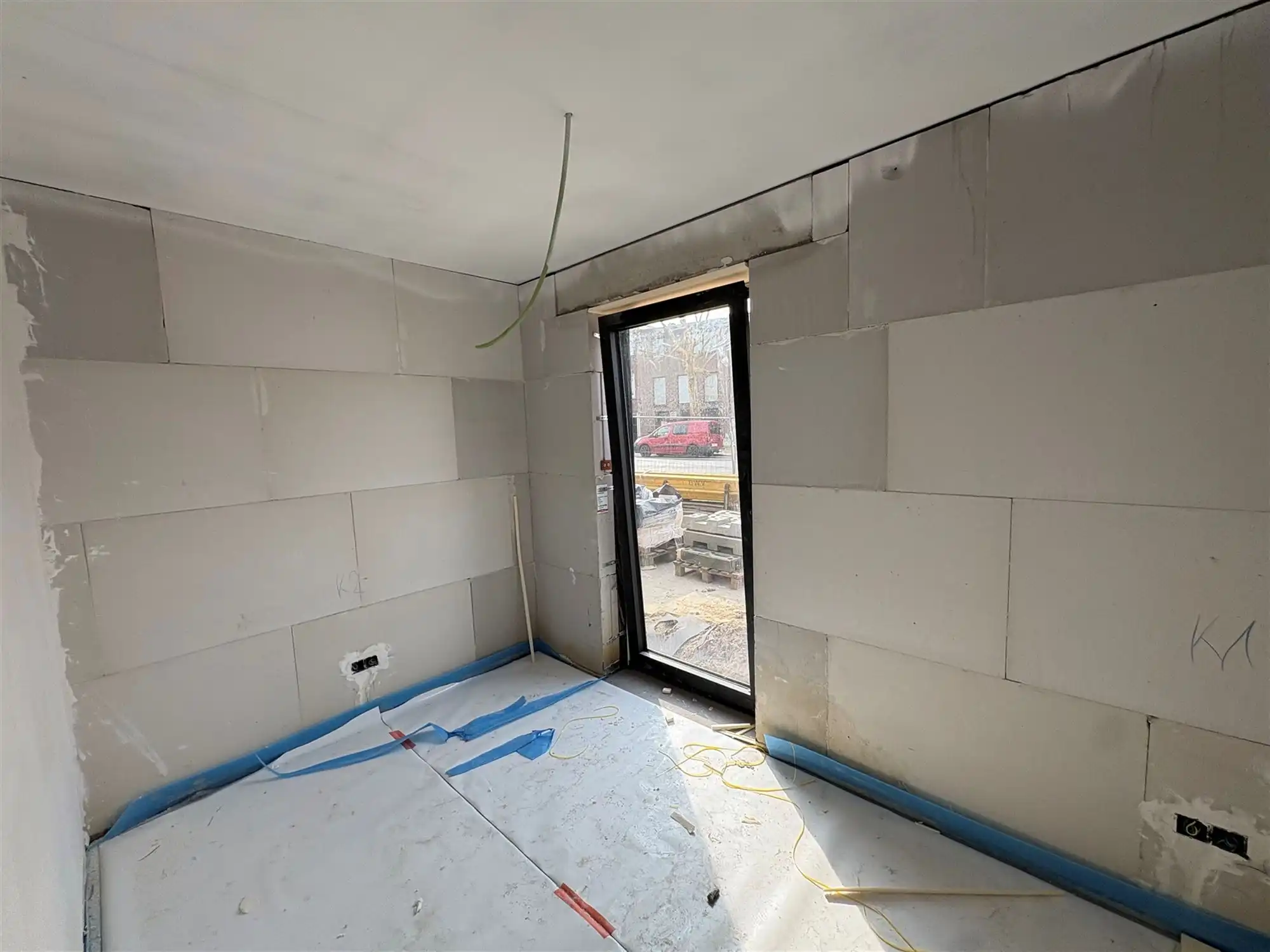 Gelijkvloersappartement met 3 slaapkamers en tuin. foto 11